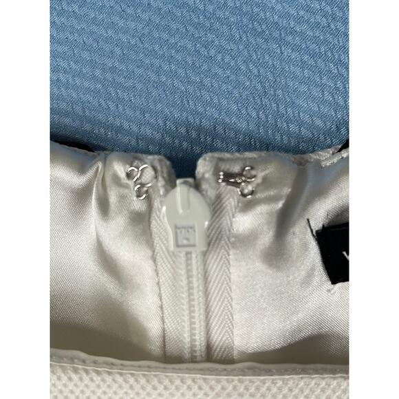 WHBM sleeveless white sheath dress with black piping, size 4P, EUC - Picture 7 of 11